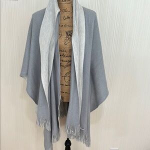 Vintage Cadaz Elegant Gray Reversible Shawl for Women